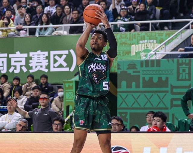 云开体育网站-轰32+12后又砍43+8!CBA又一顶级小外援诞生,能否率队再创奇迹?