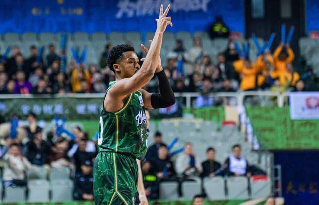 云开体育网站-轰32+12后又砍43+8!CBA又一顶级小外援诞生,能否率队再创奇迹?